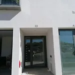 Minimalista Centenario Apartmán *